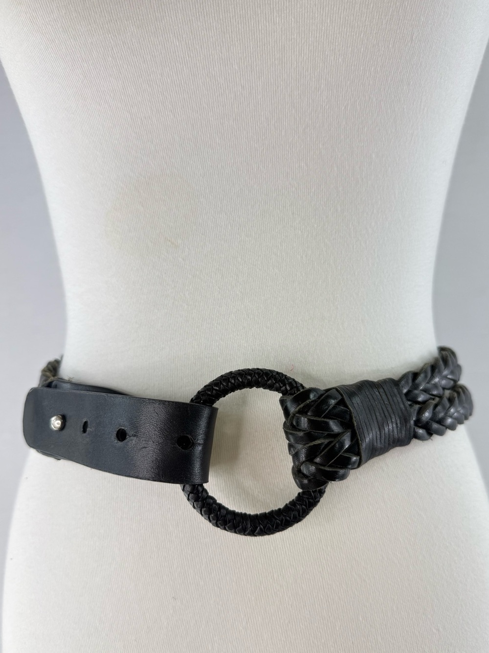 Vintage Black Braided Leather Circle Buckle Waist Belt